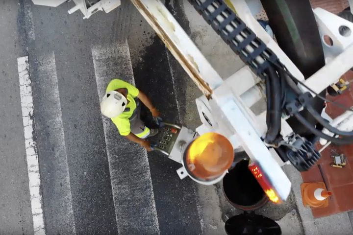 GRUPO CANALIS rehabilita con manga continua tres tramos de colectores en Marín (Pontevedra).